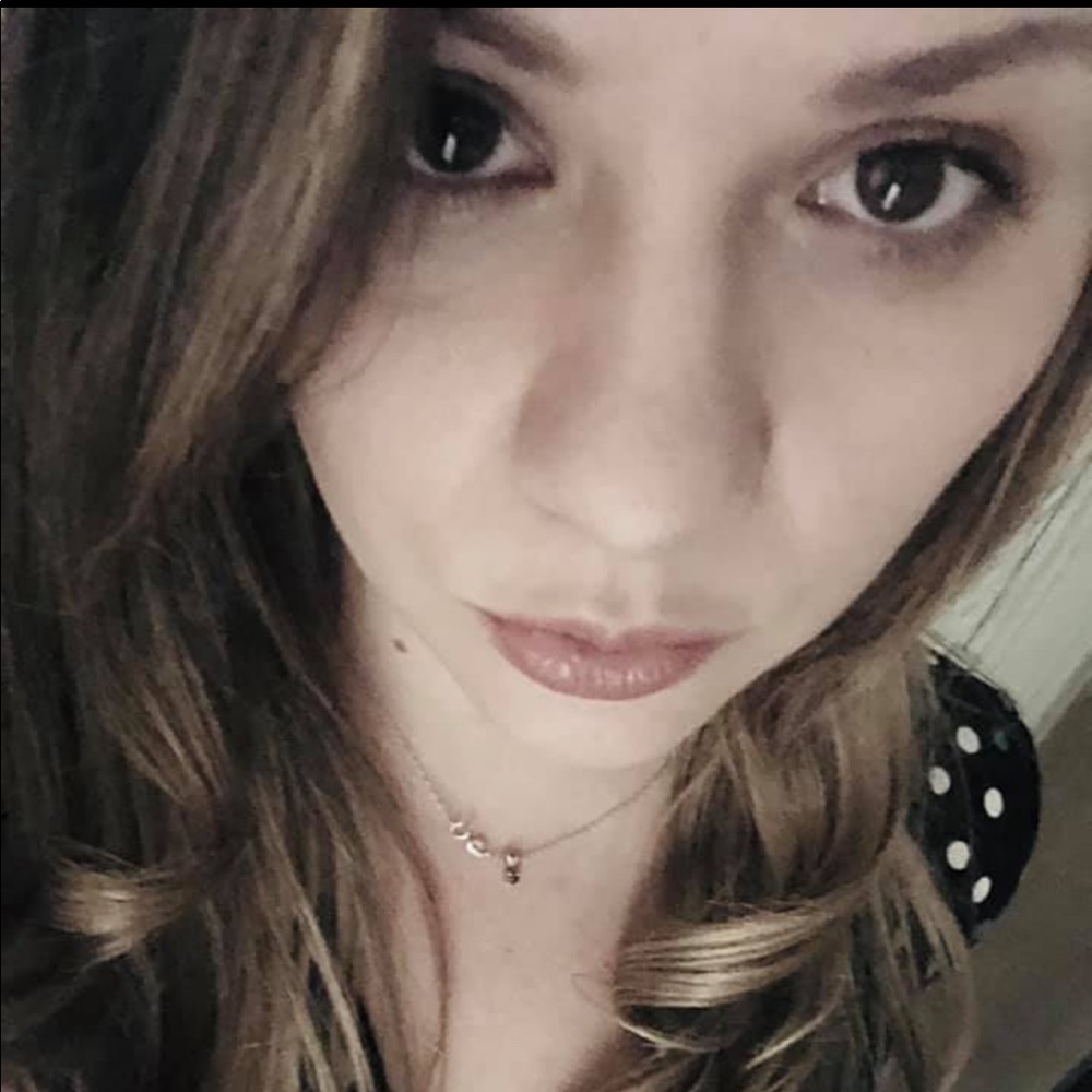 Meet your Posher, Natalie